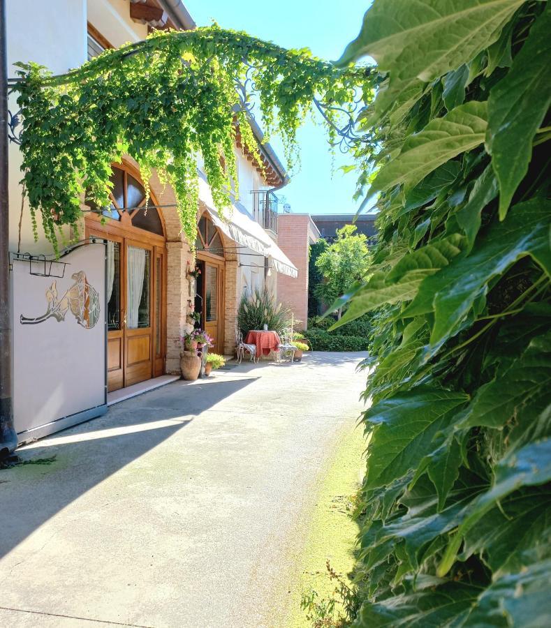 Agriturismo Melo In Fiore Con Camere E Colazioni Nella Zona Del Prosecco Docg Asolo Maser Exteriör bild